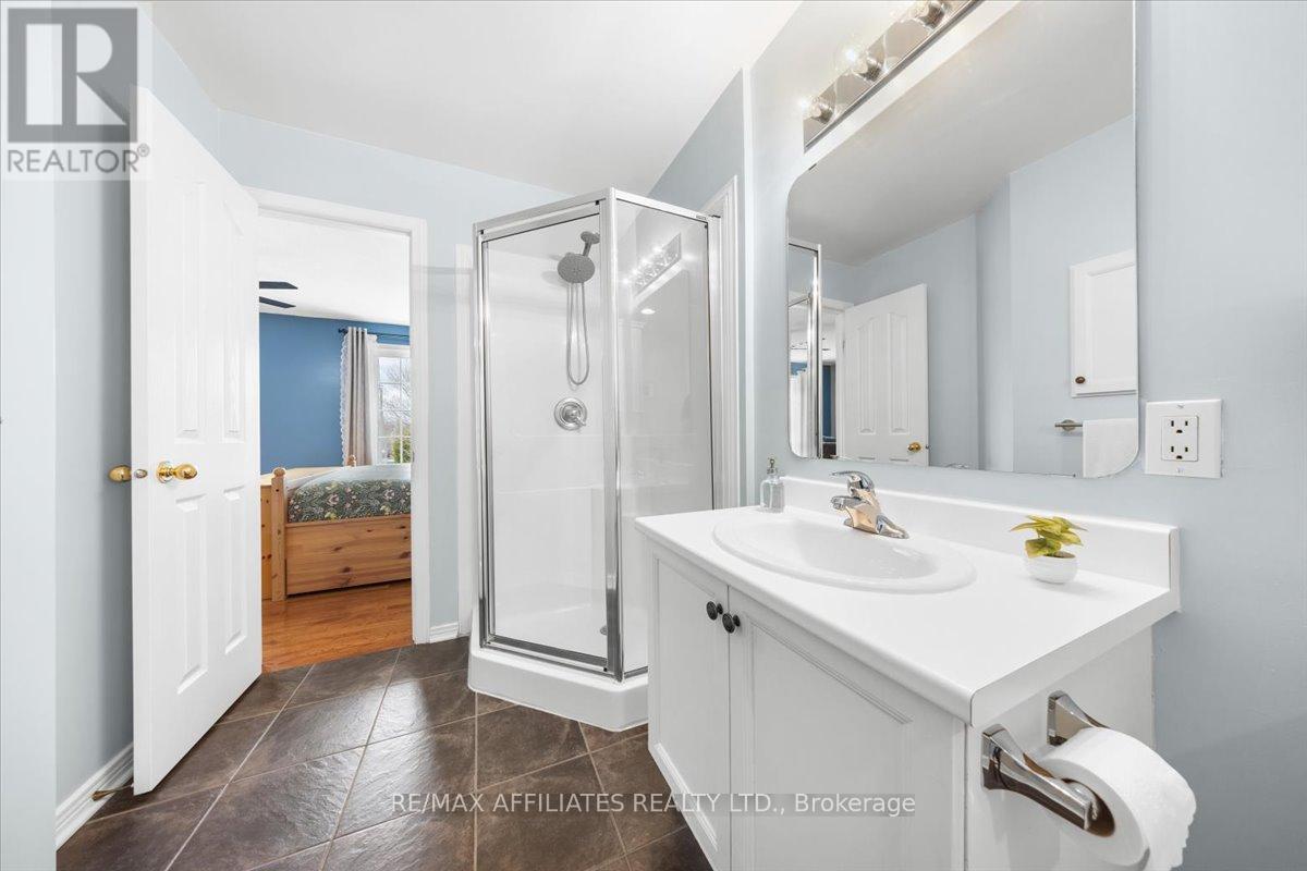 980 Lucille Way, Ottawa, Ontario  K4A 4J2 - Photo 28 - X12126801