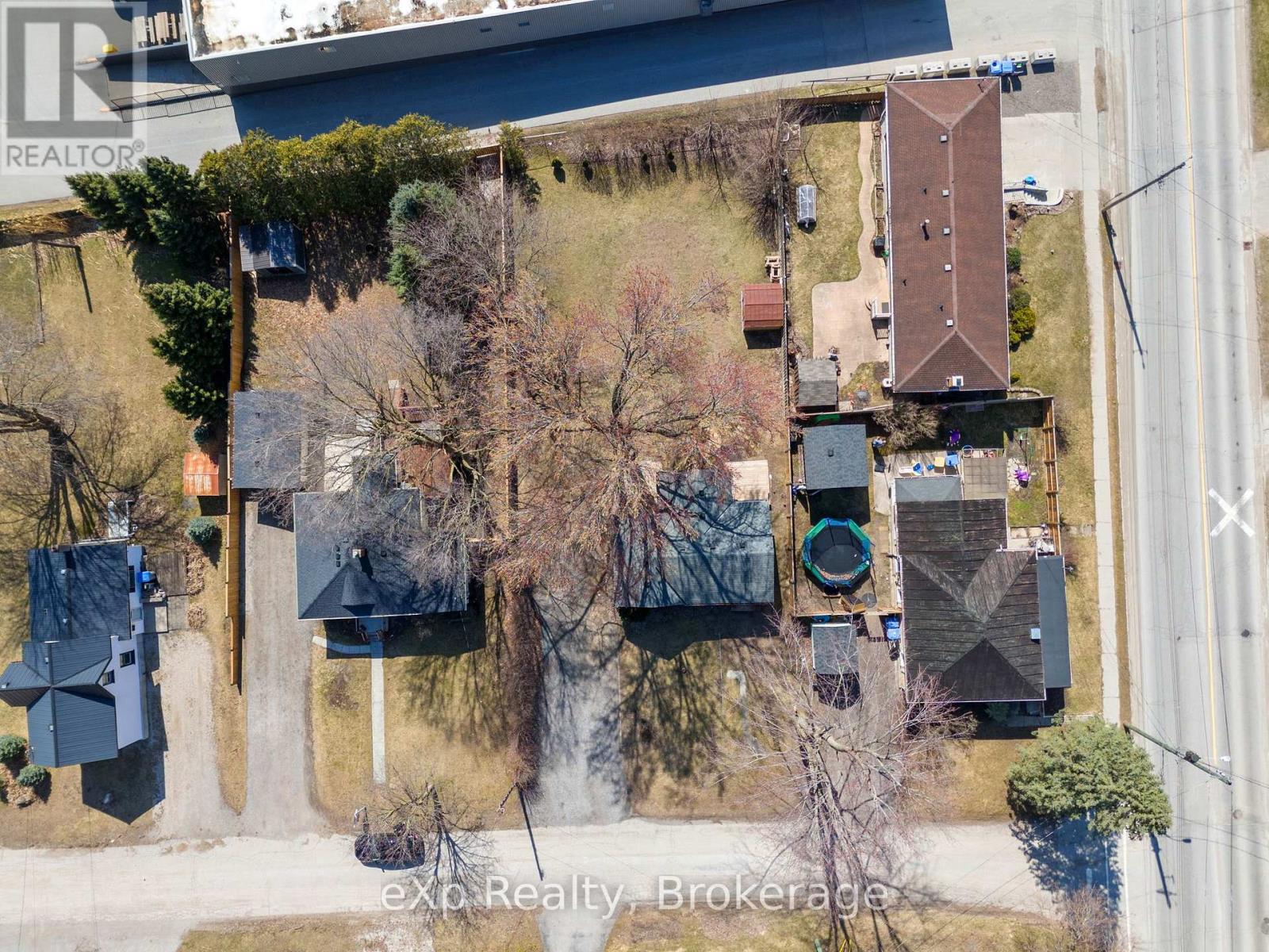 236 Sydenham Street, Strathroy-Caradoc, Ontario  N7G 1V3 - Photo 46 - X12126755