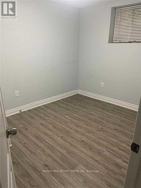 Bsmt - 7318 Saint Barbara Boulevard, Mississauga, Ontario  L5M 0C1 - Photo 6 - W12120712