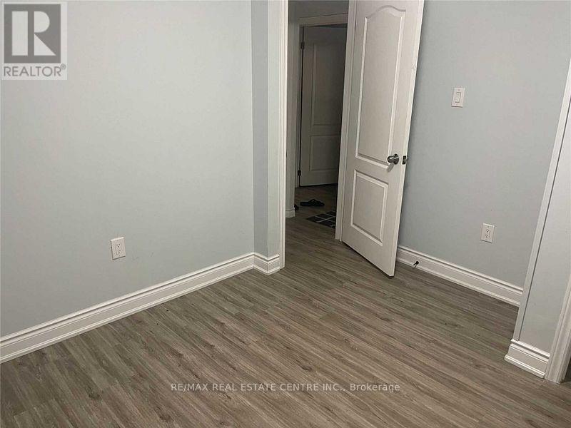 Bsmt - 7318 Saint Barbara Boulevard, Mississauga, Ontario  L5M 0C1 - Photo 8 - W12120712