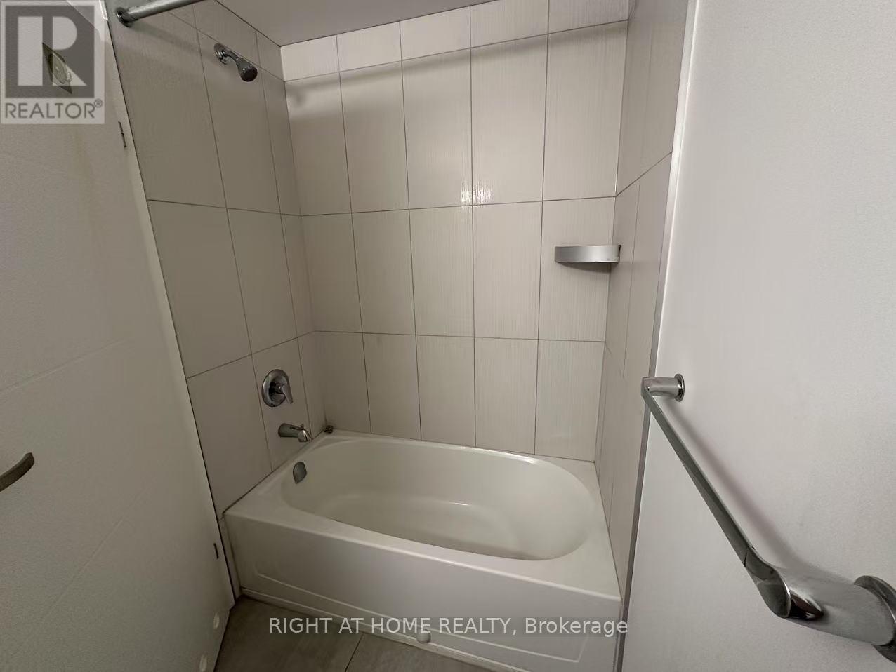604 - 251 Hemlock Street, Waterloo, Ontario  N2L 3R4 - Photo 26 - X12092830