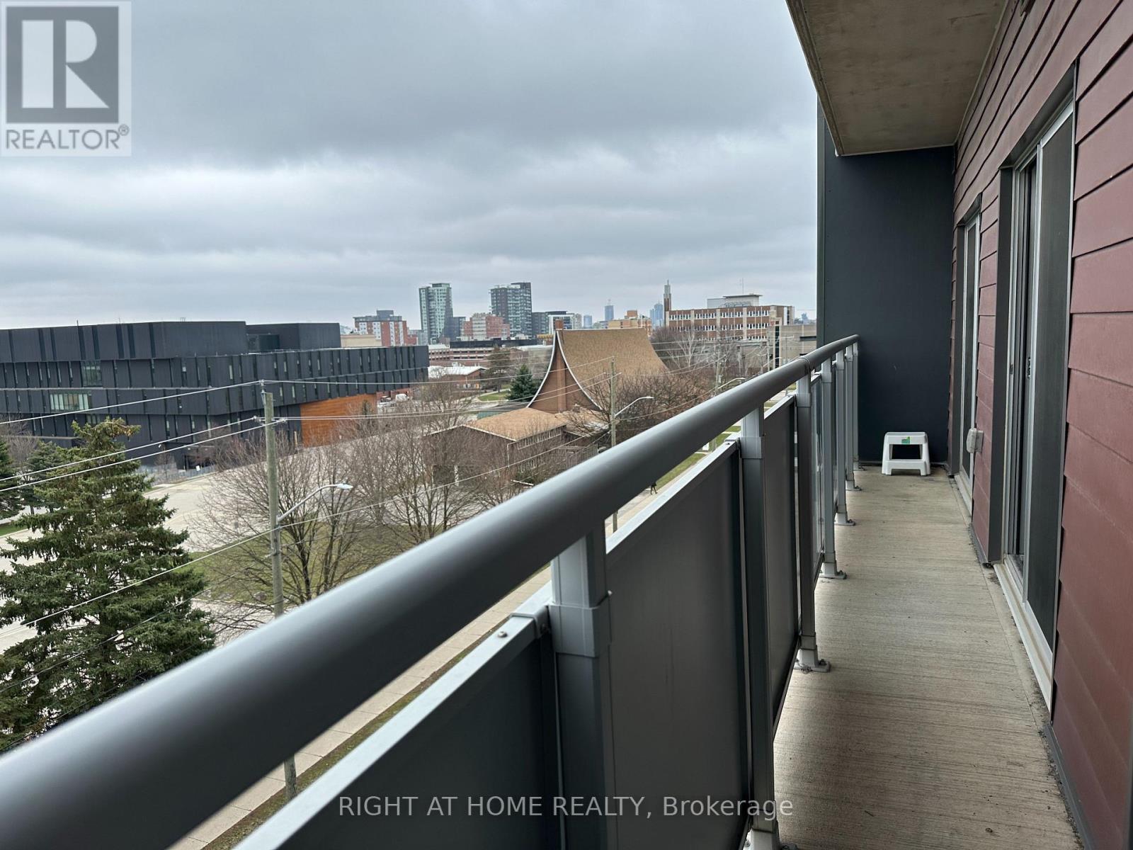 604 - 251 Hemlock Street, Waterloo, Ontario  N2L 3R4 - Photo 30 - X12092830