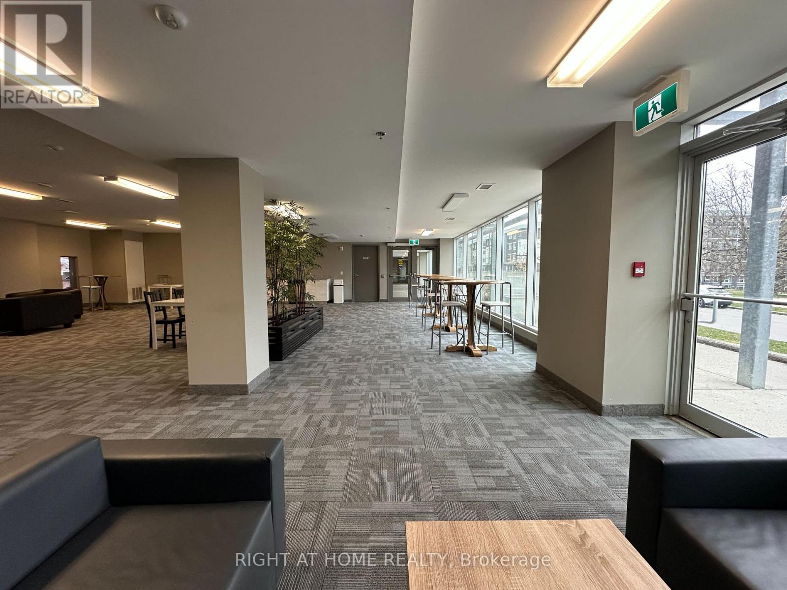 604 - 251 Hemlock Street, Waterloo, Ontario  N2L 3R4 - Photo 44 - X12092830