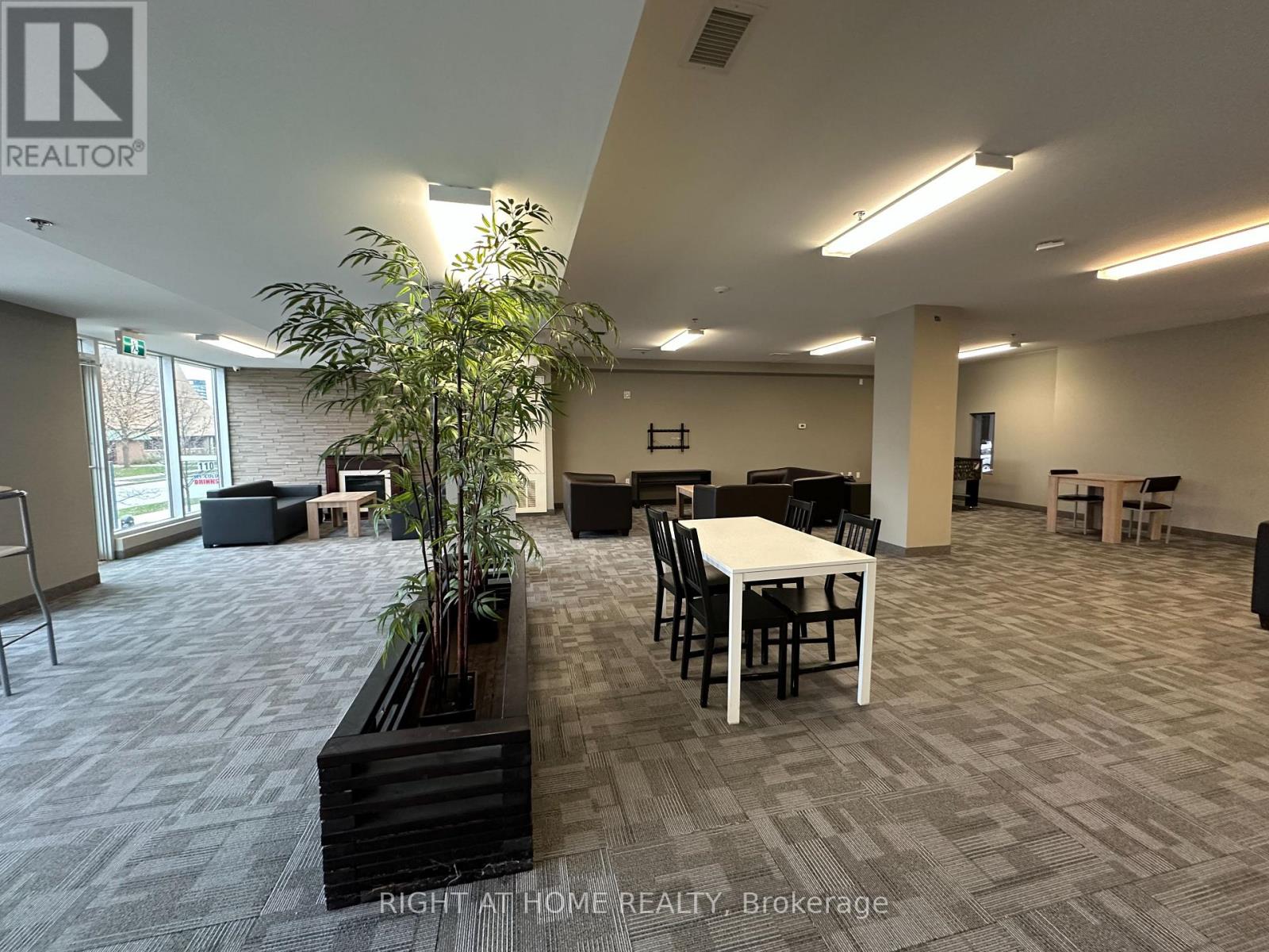 604 - 251 Hemlock Street, Waterloo, Ontario  N2L 3R4 - Photo 35 - X12092830
