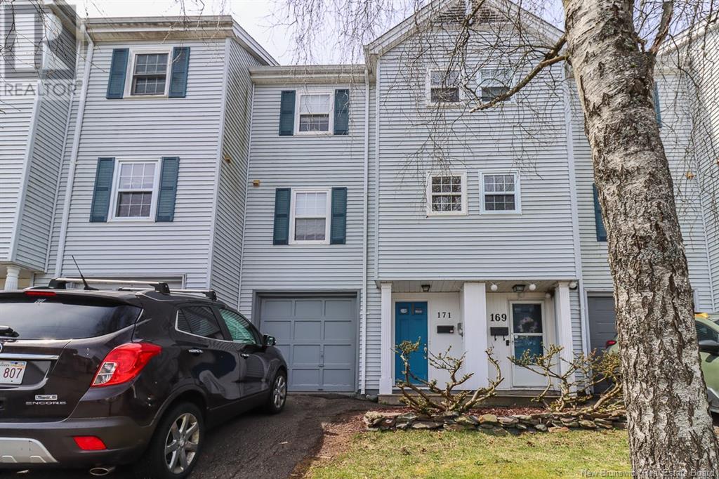 Property at 171 Lancaster Street image 2