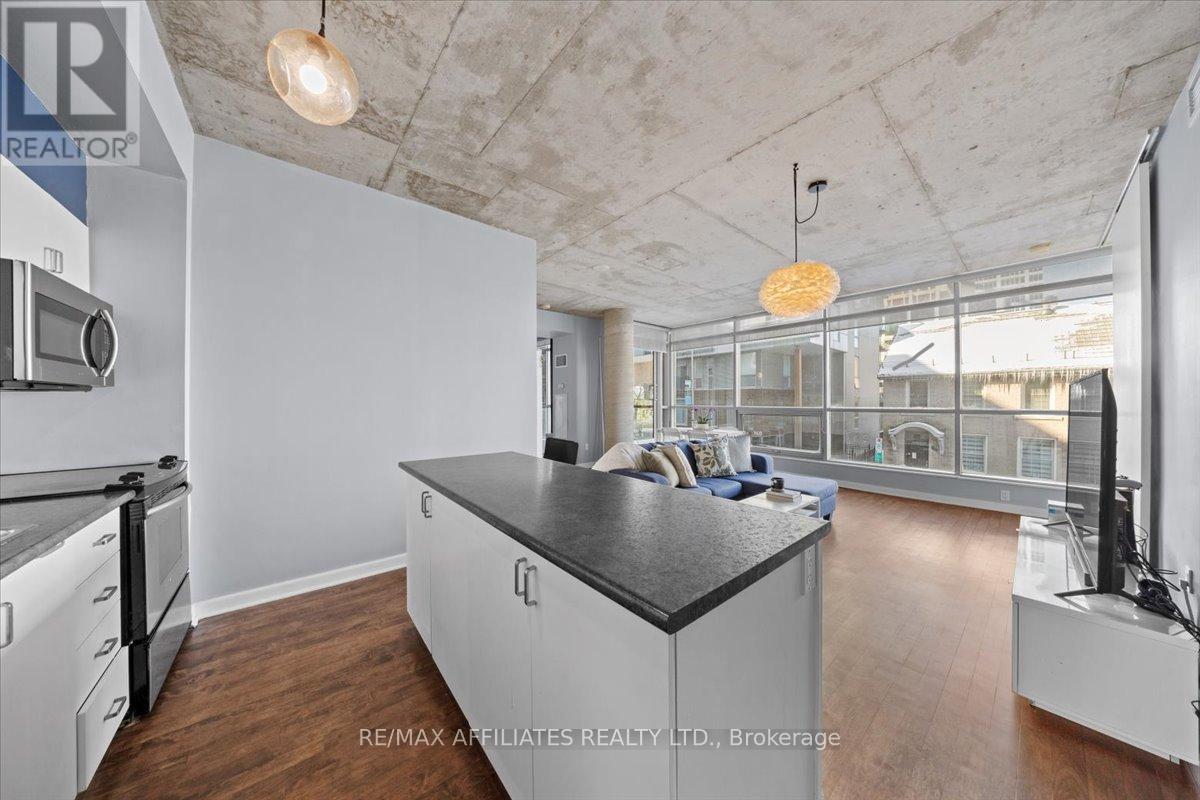 201 - 180 York Street, Ottawa, Ontario  K1N 1J6 - Photo 6 - X12077334