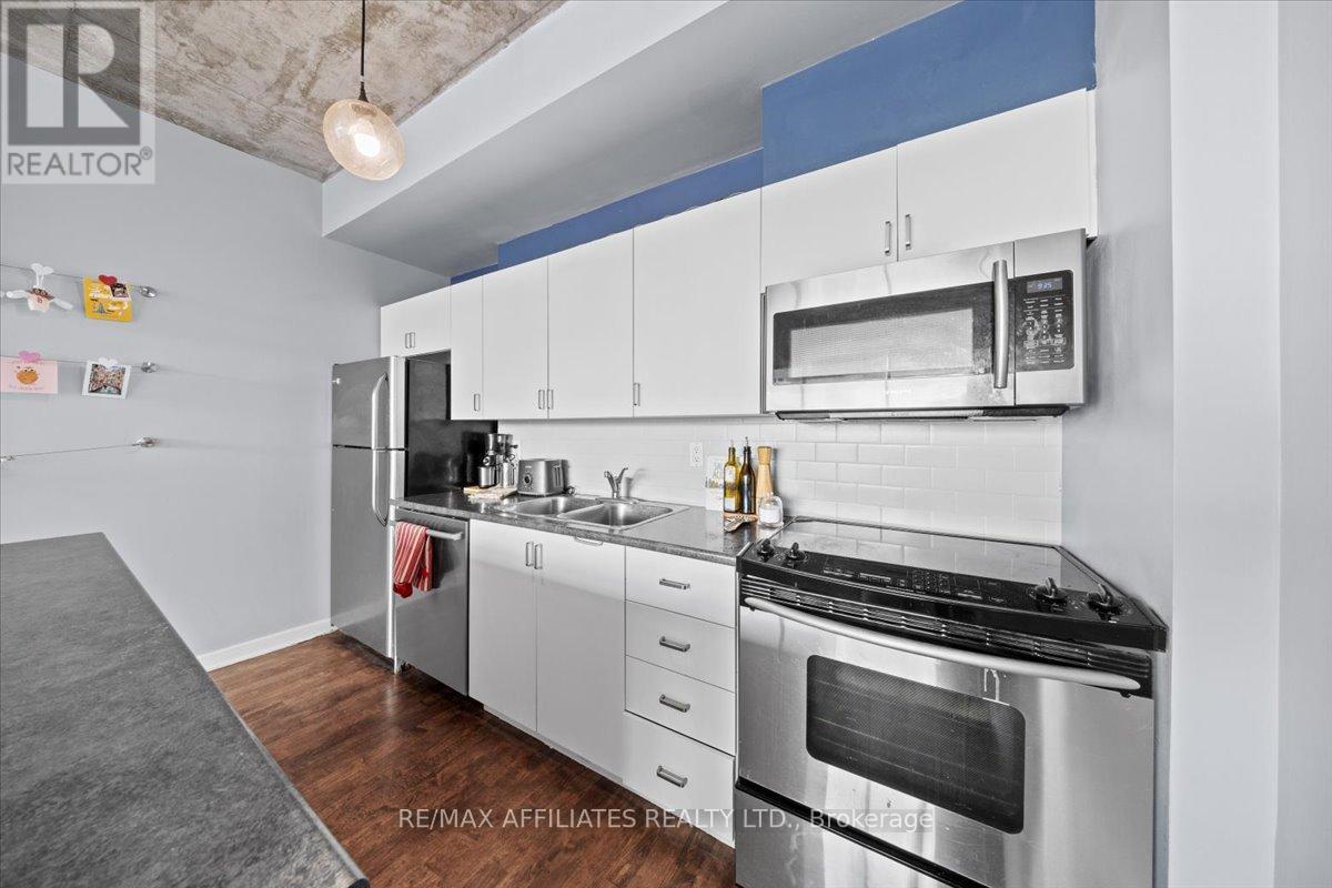 201 - 180 York Street, Ottawa, Ontario  K1N 1J6 - Photo 5 - X12077334
