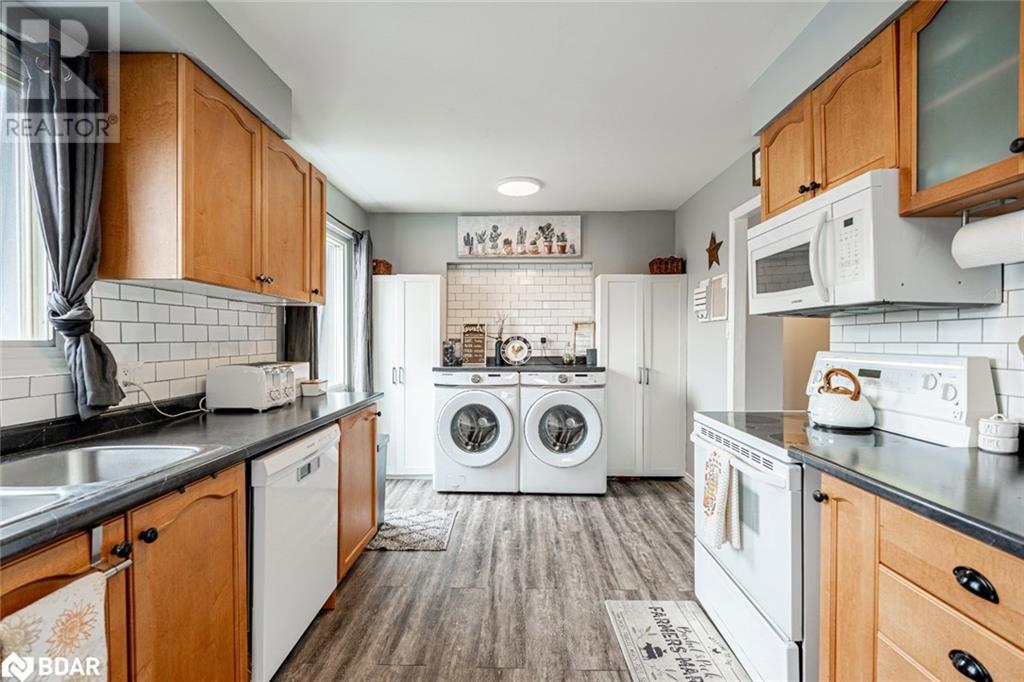 80 Daphne Crescent, Barrie, Ontario  L4M 2Y9 - Photo 4 - 40715015