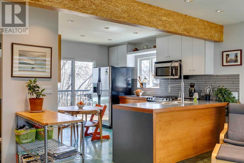 Property at 2104 16 Street SW image 5