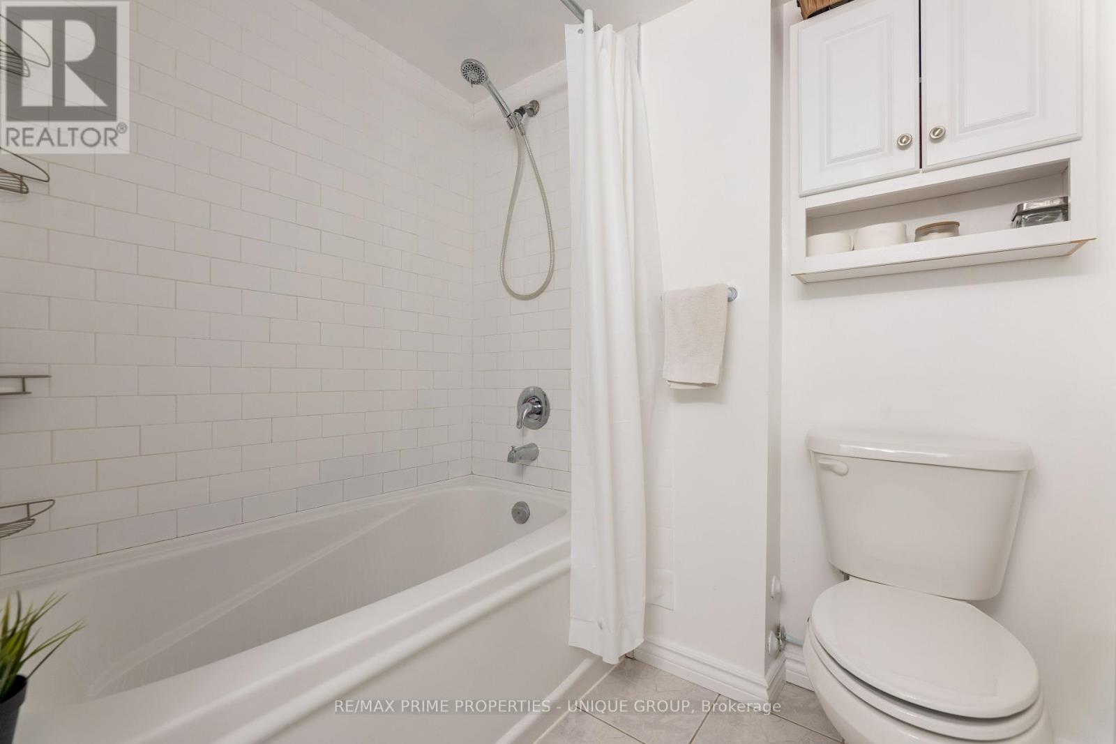 211 - 188 Redpath Avenue, Toronto, Ontario  M4P 3J2 - Photo 19 - C12126694
