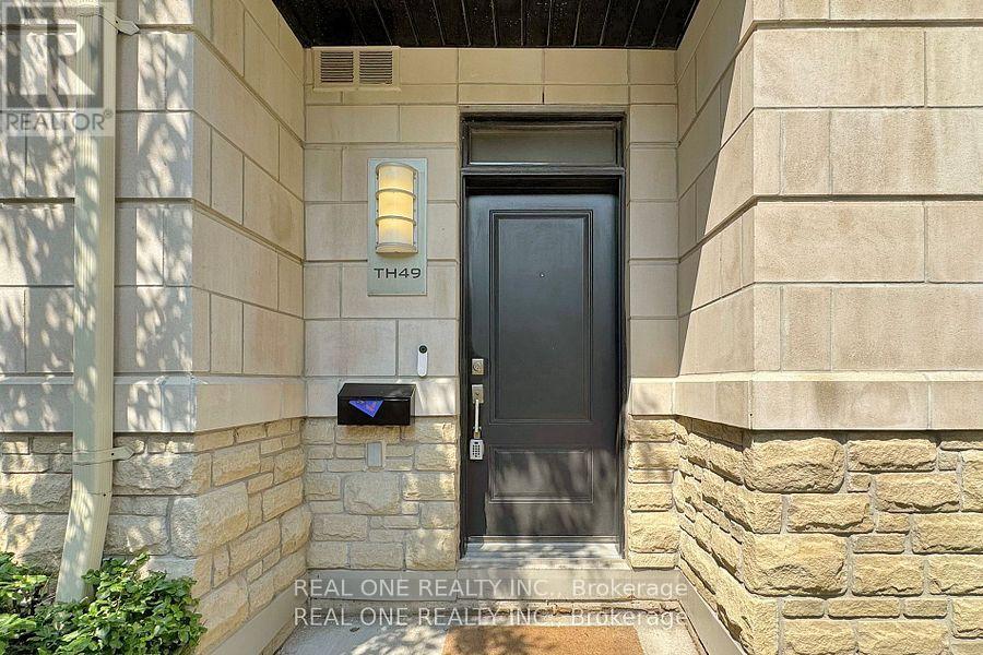 Property at TH 49 - 115 HARRISON GARDEN BOULEVARD image 2