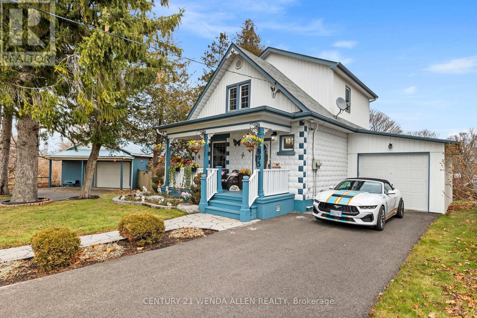 995 CEDAR STREET, Oshawa, Ontario