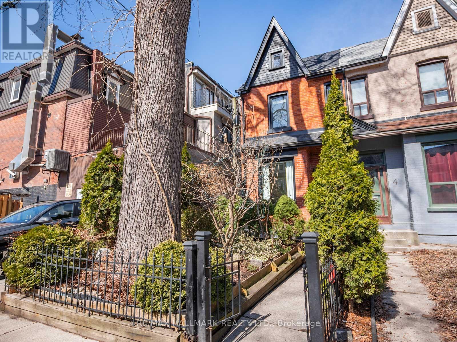 2 First Avenue, Toronto, Ontario  M4M 1W8 - Photo 1 - E12126742