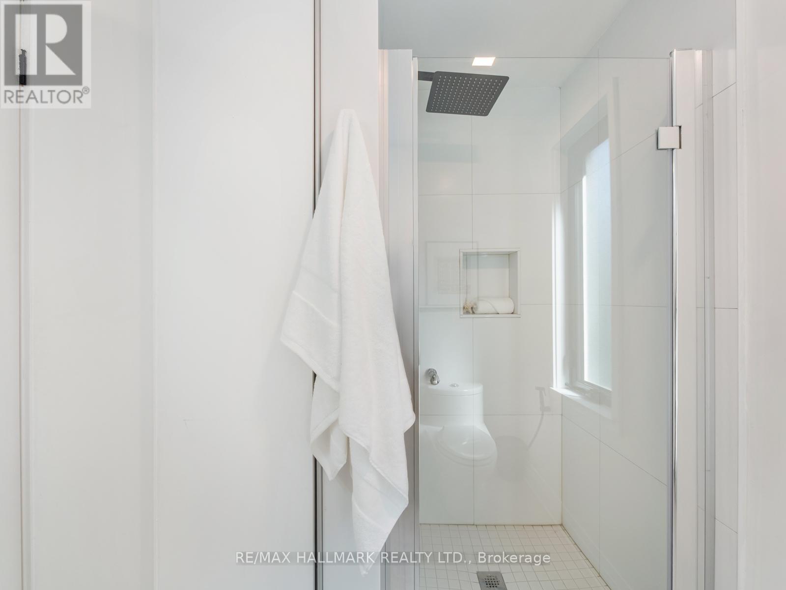 2 First Avenue, Toronto, Ontario  M4M 1W8 - Photo 25 - E12126742