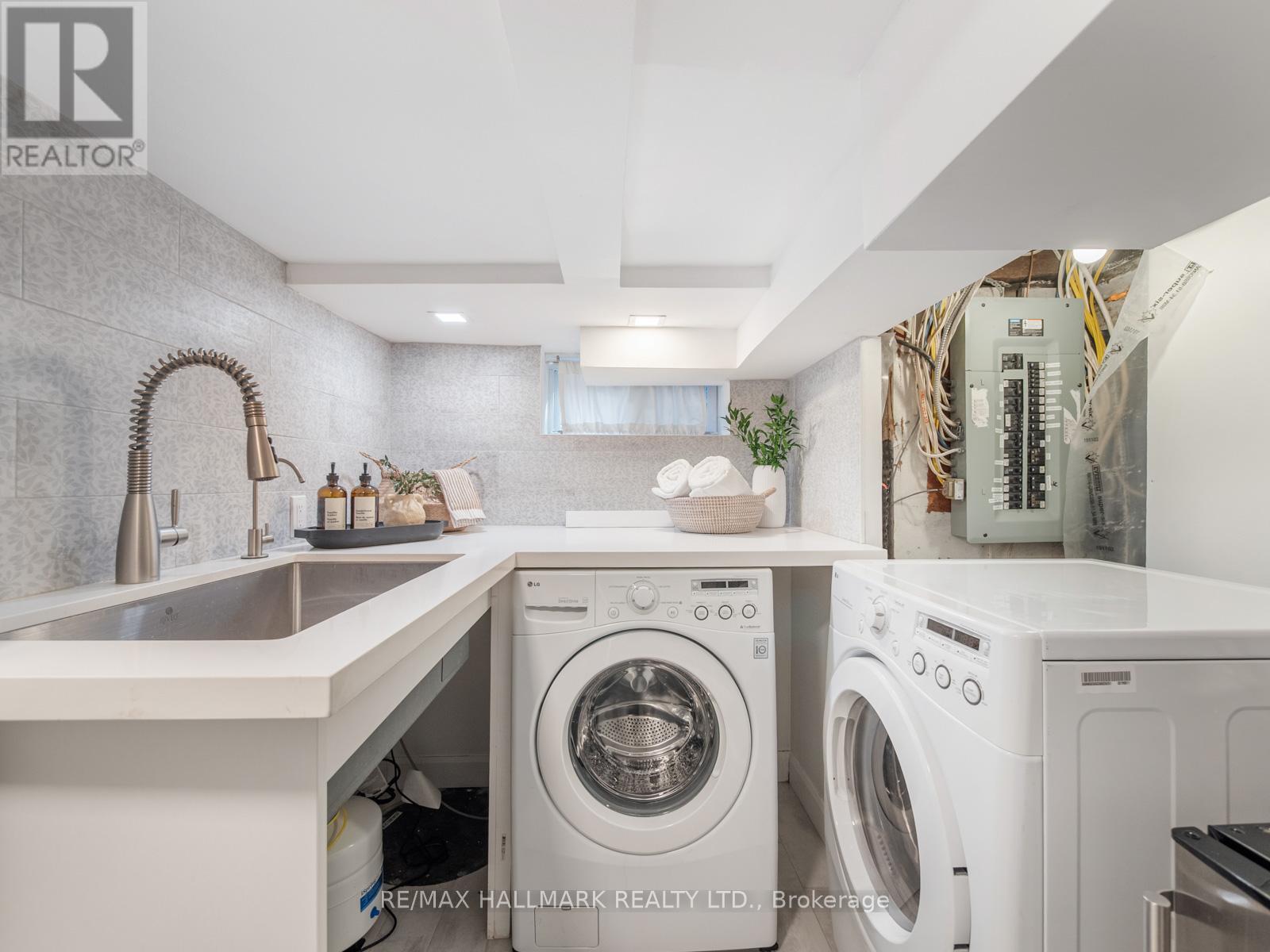2 First Avenue, Toronto, Ontario  M4M 1W8 - Photo 44 - E12126742