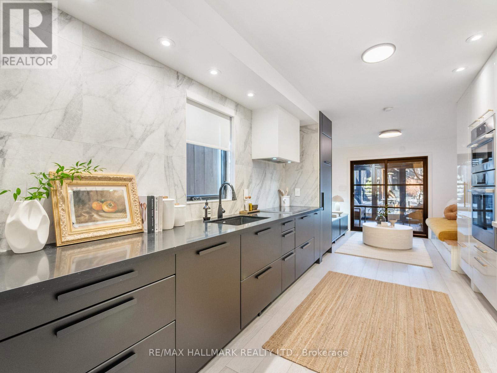 2 First Avenue, Toronto, Ontario  M4M 1W8 - Photo 9 - E12126742