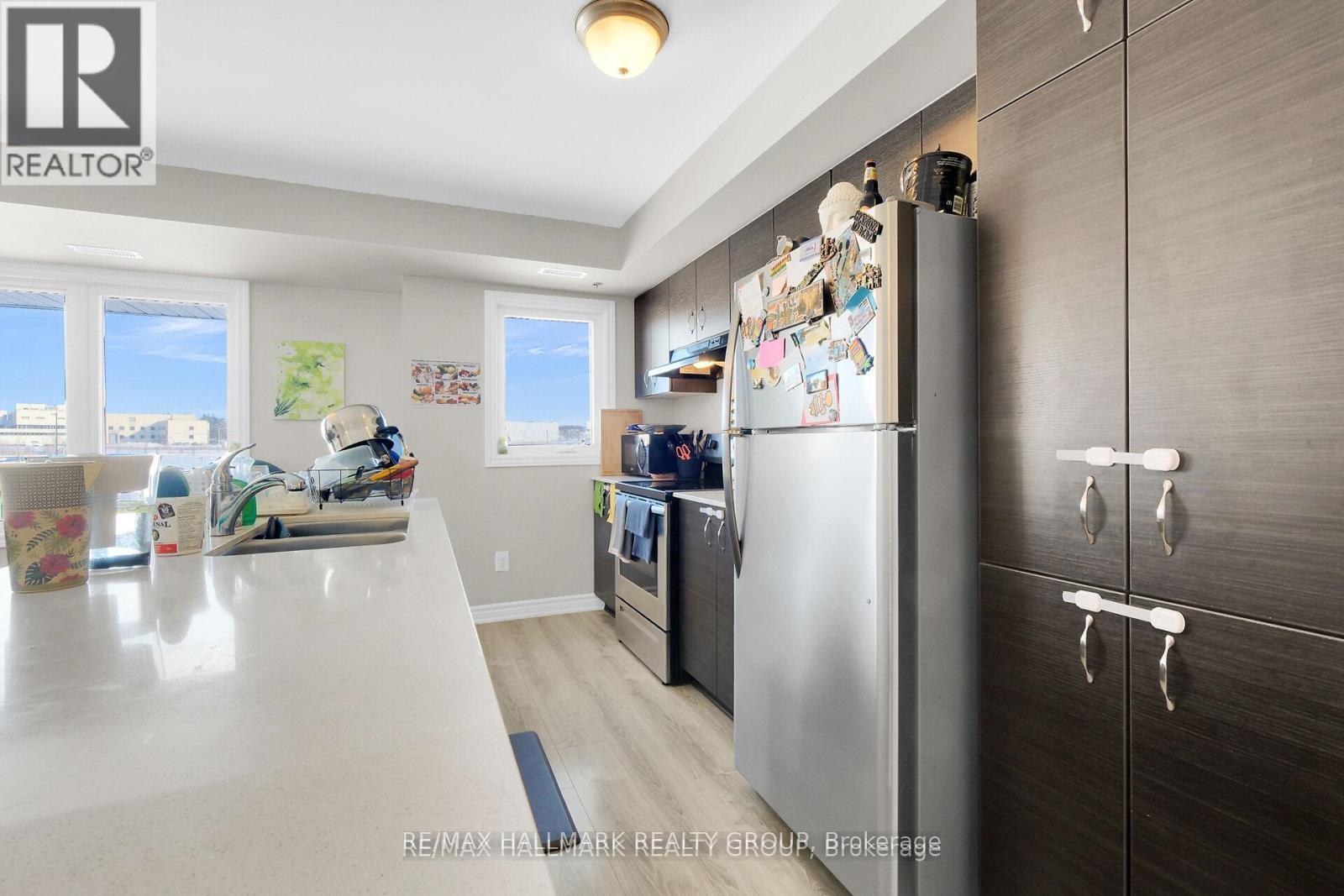 509 Ozawa Private, Ottawa, Ontario  K1K 4Z8 - Photo 8 - X12069846