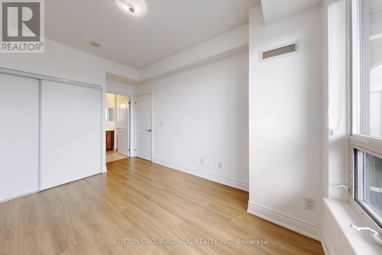 1509 - 20 North Park Road, Vaughan, Ontario  L4J 0G7 - Photo 13 - N12126743