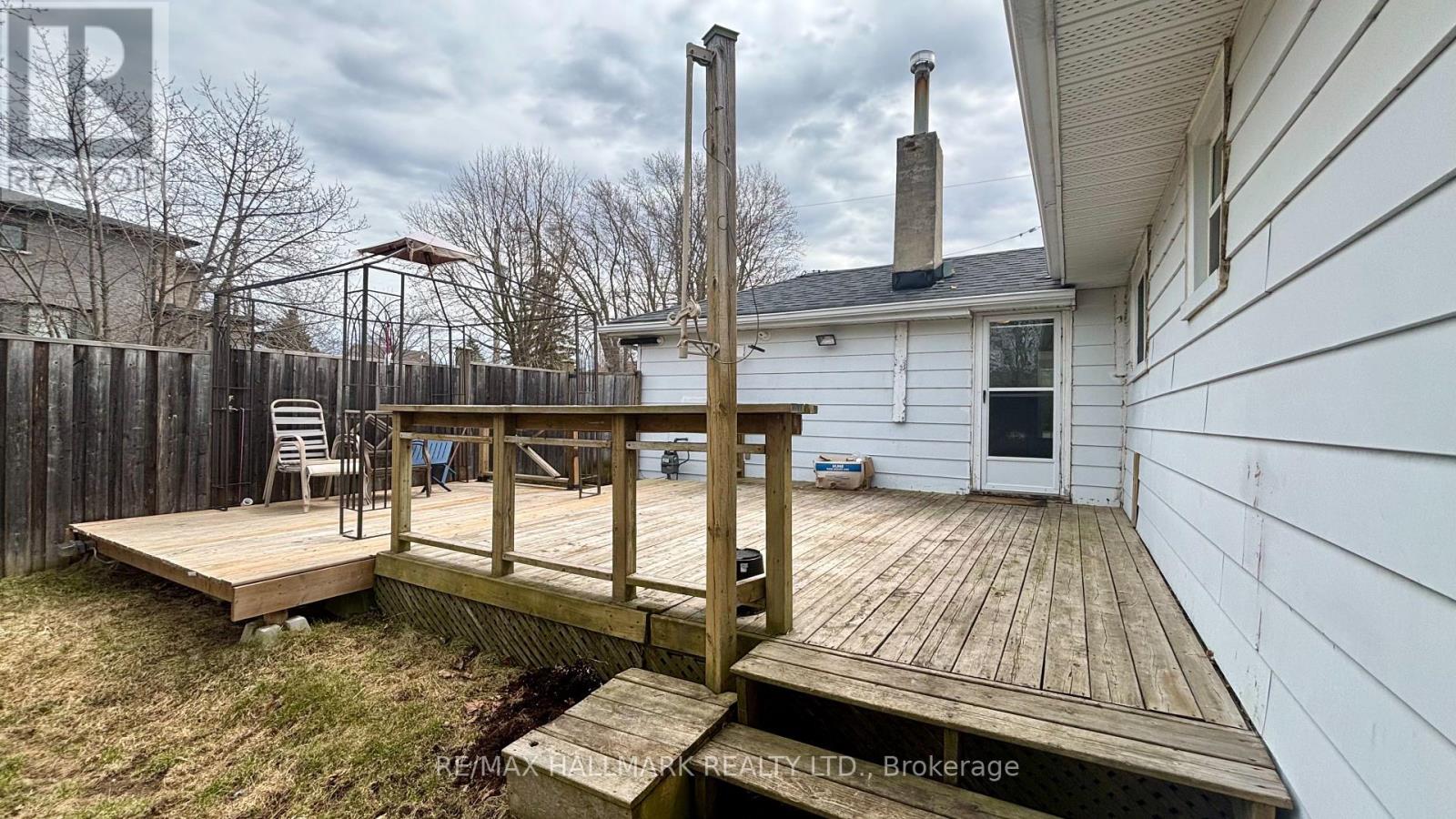 294 Mcmillan Drive, Georgina, Ontario  L4P 3C5 - Photo 25 - N12126795