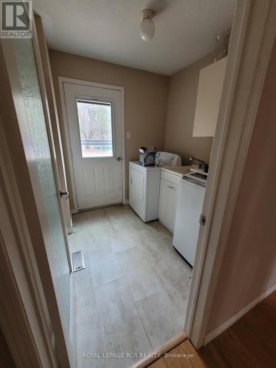 10 Lepard Crescent, East Gwillimbury, Ontario  L9N 1G3 - Photo 8 - N12126796