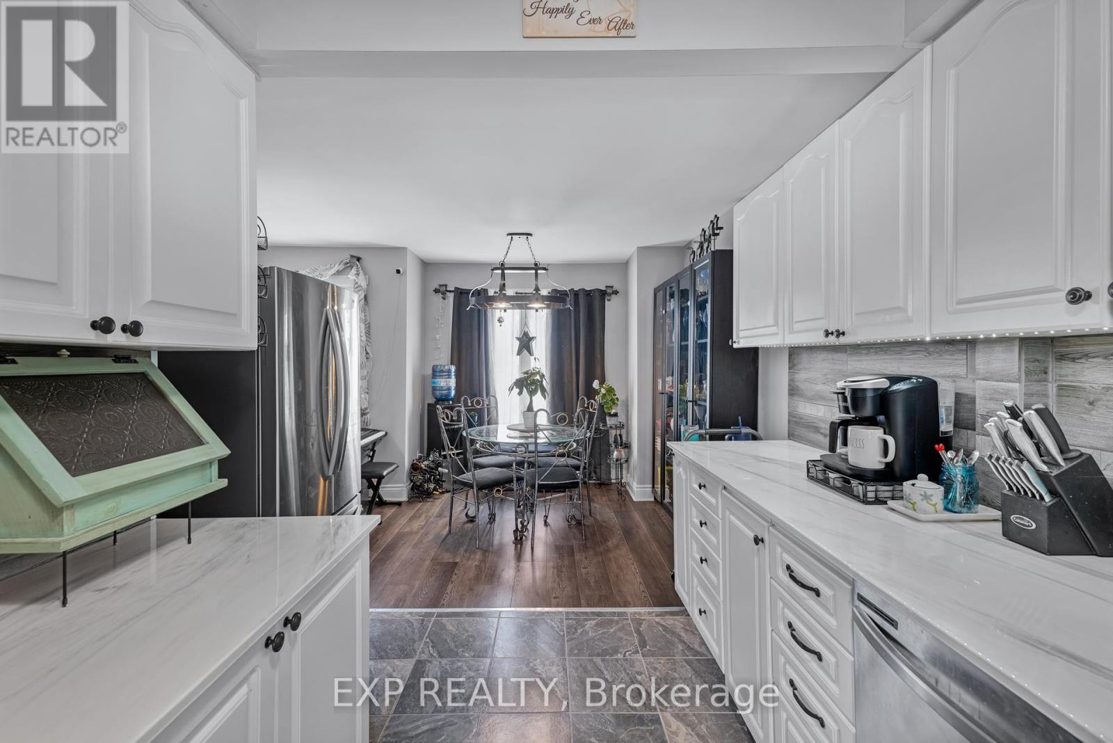 2 - 113 North Street, Georgina, Ontario  L0E 1R0 - Photo 18 - N12126802