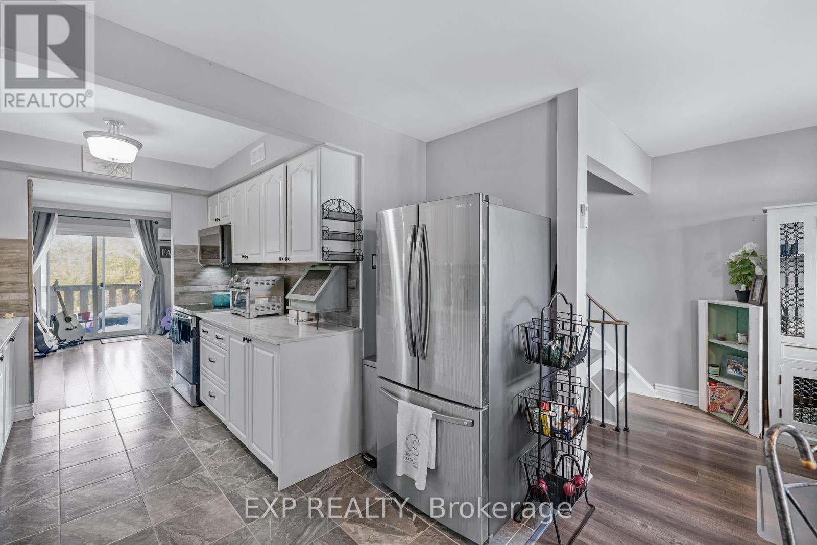 2 - 113 North Street, Georgina, Ontario  L0E 1R0 - Photo 19 - N12126802