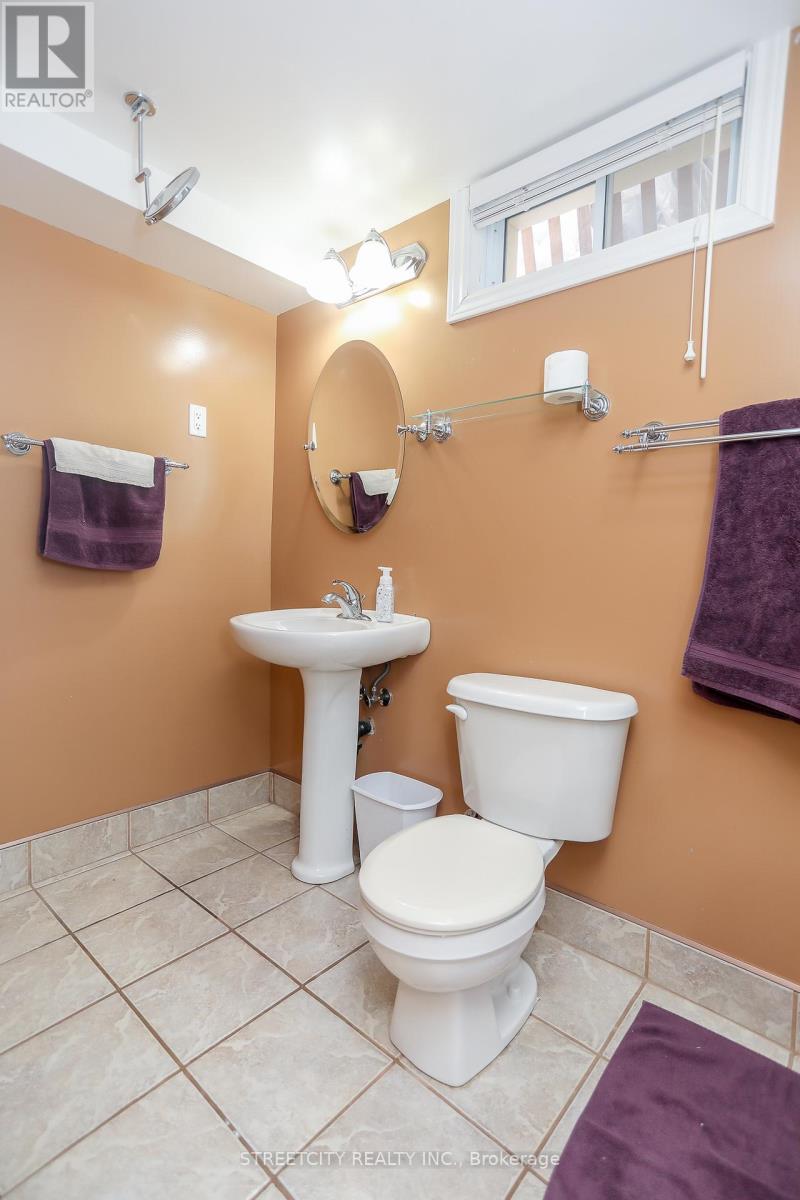 78 Sussex Place, London East, Ontario  N5Y 5H3 - Photo 36 - X12124493