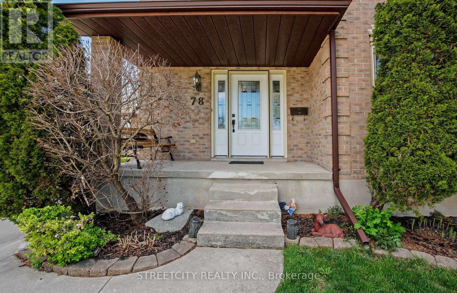 78 Sussex Place, London East, Ontario  N5Y 5H3 - Photo 4 - X12124493