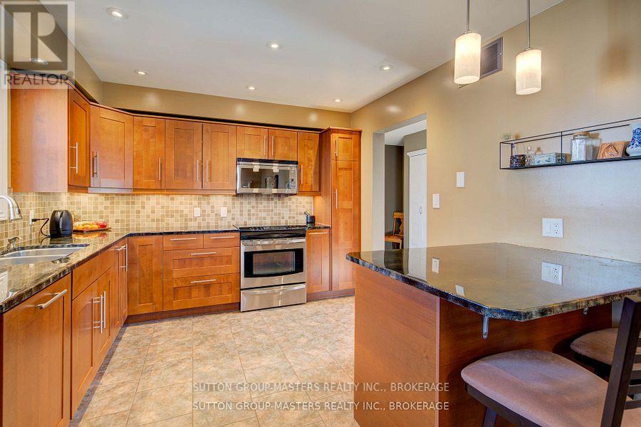 81 Mckeown Crescent, Loyalist, Ontario  K7N 1Y4 - Photo 10 - X12126903