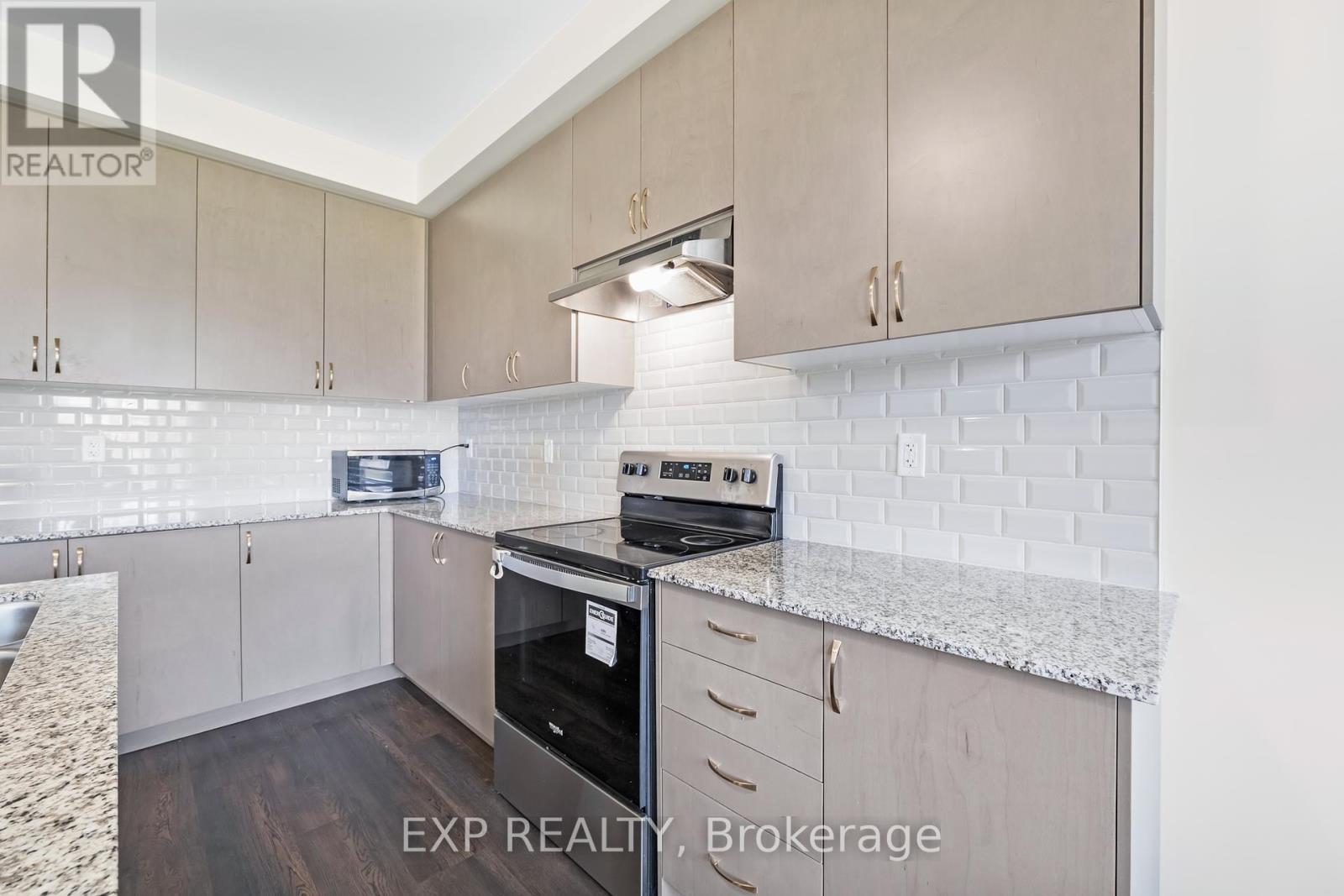 122 Turnberry Lane, Barrie, Ontario  L9J 0M3 - Photo 9 - S12126664