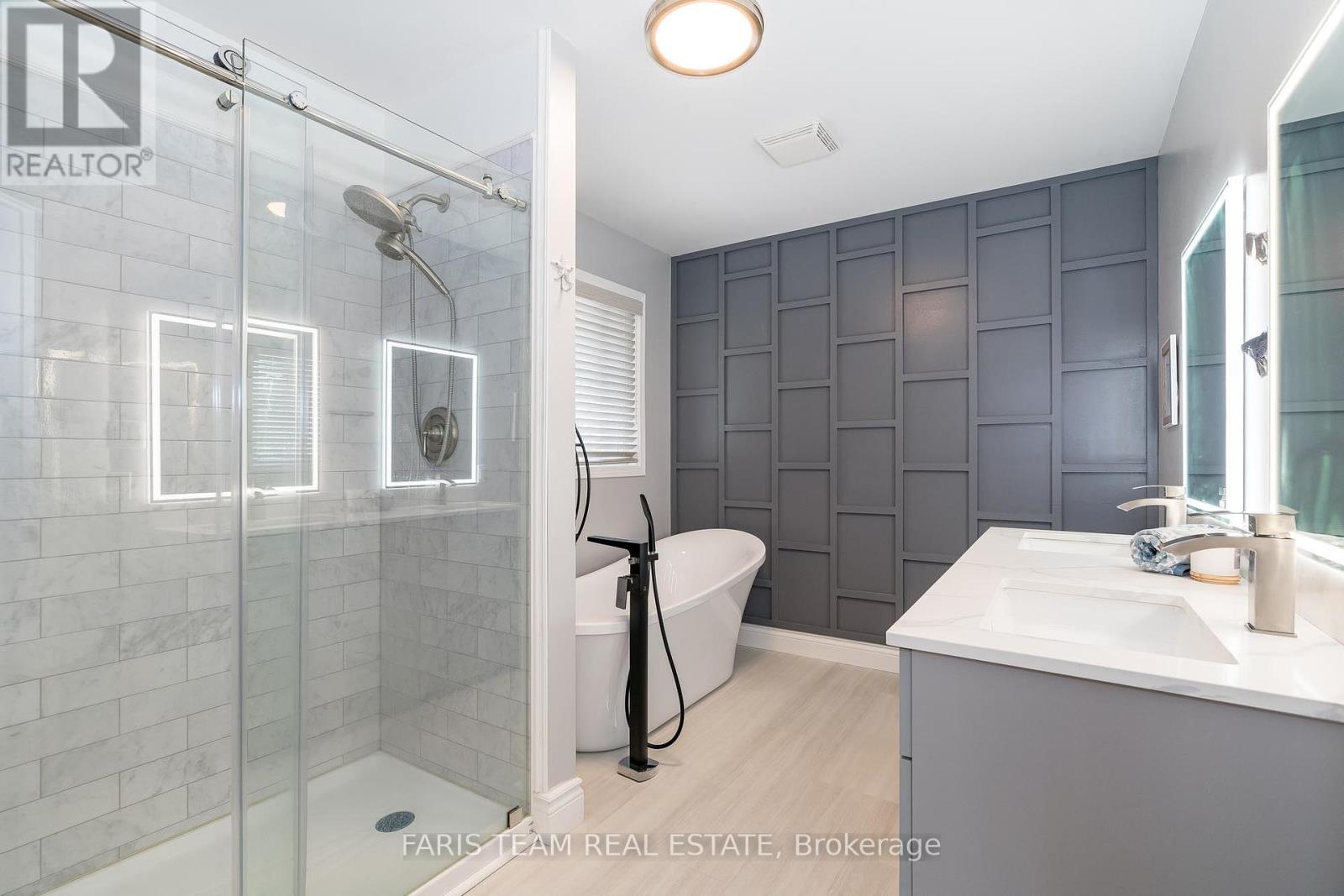 6 Meadowbrook Boulevard, Tiny, Ontario  L9M 0M2 - Photo 12 - S12126790
