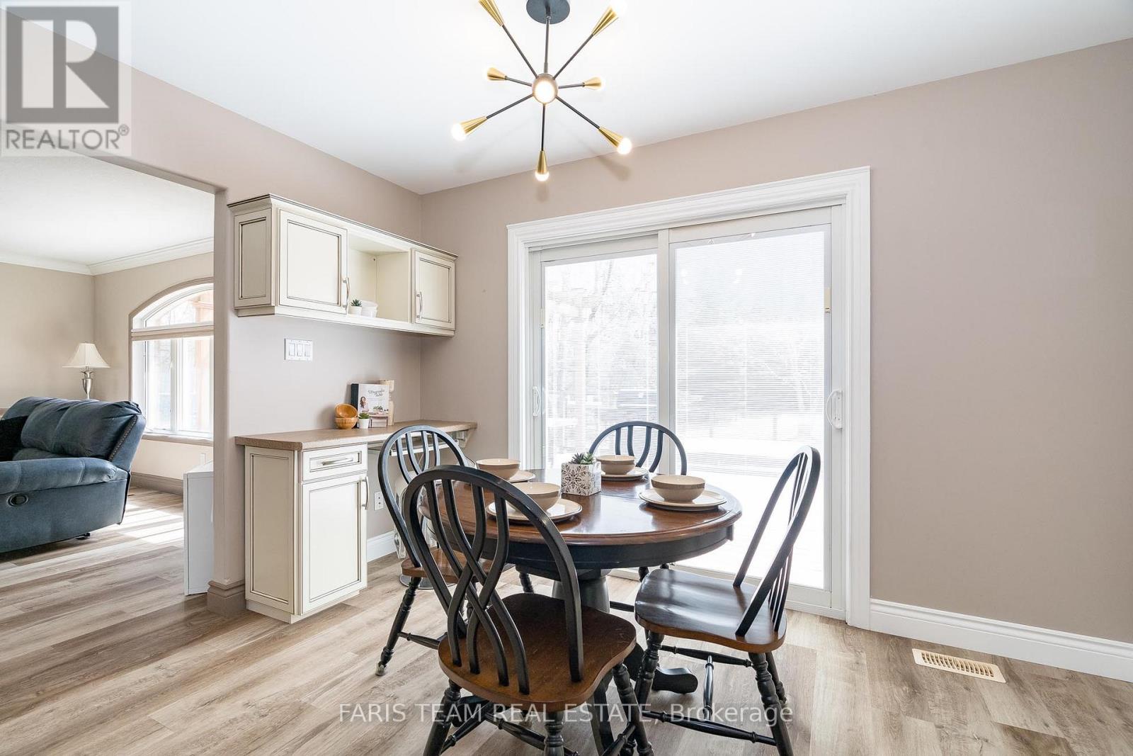 6 Meadowbrook Boulevard, Tiny, Ontario  L9M 0M2 - Photo 8 - S12126790