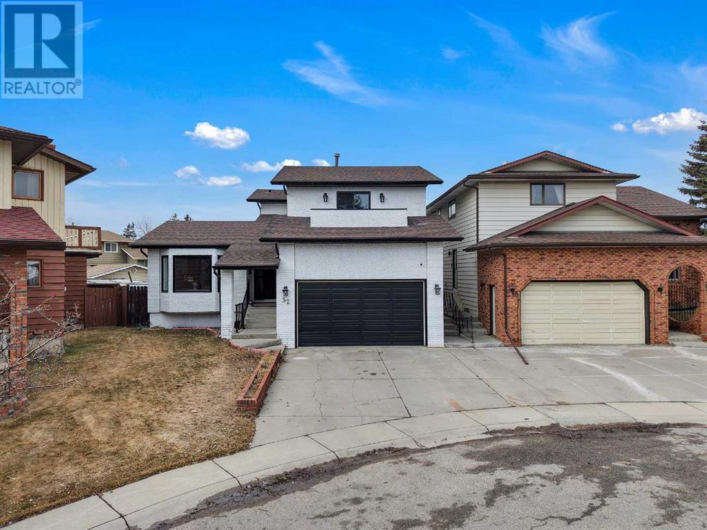 Property at 52 Millward Place NE image 1