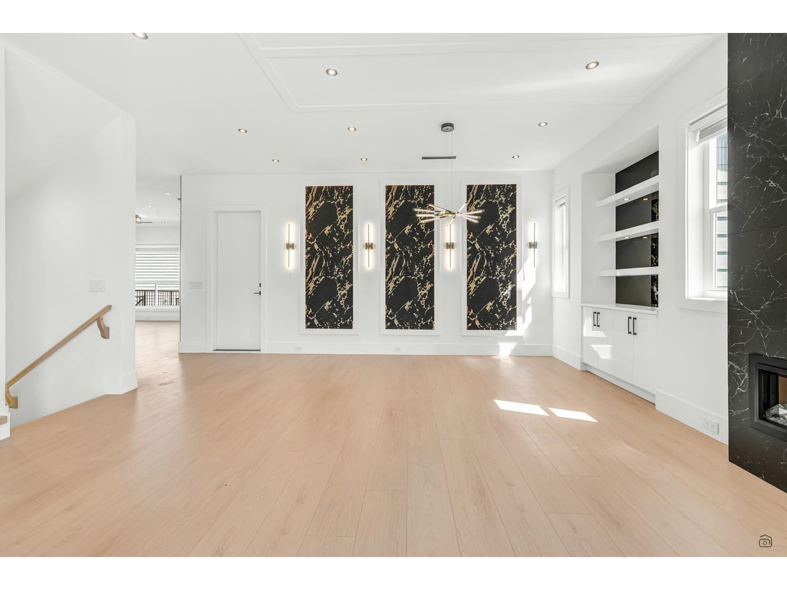 Property at 88 171 STREET image 5