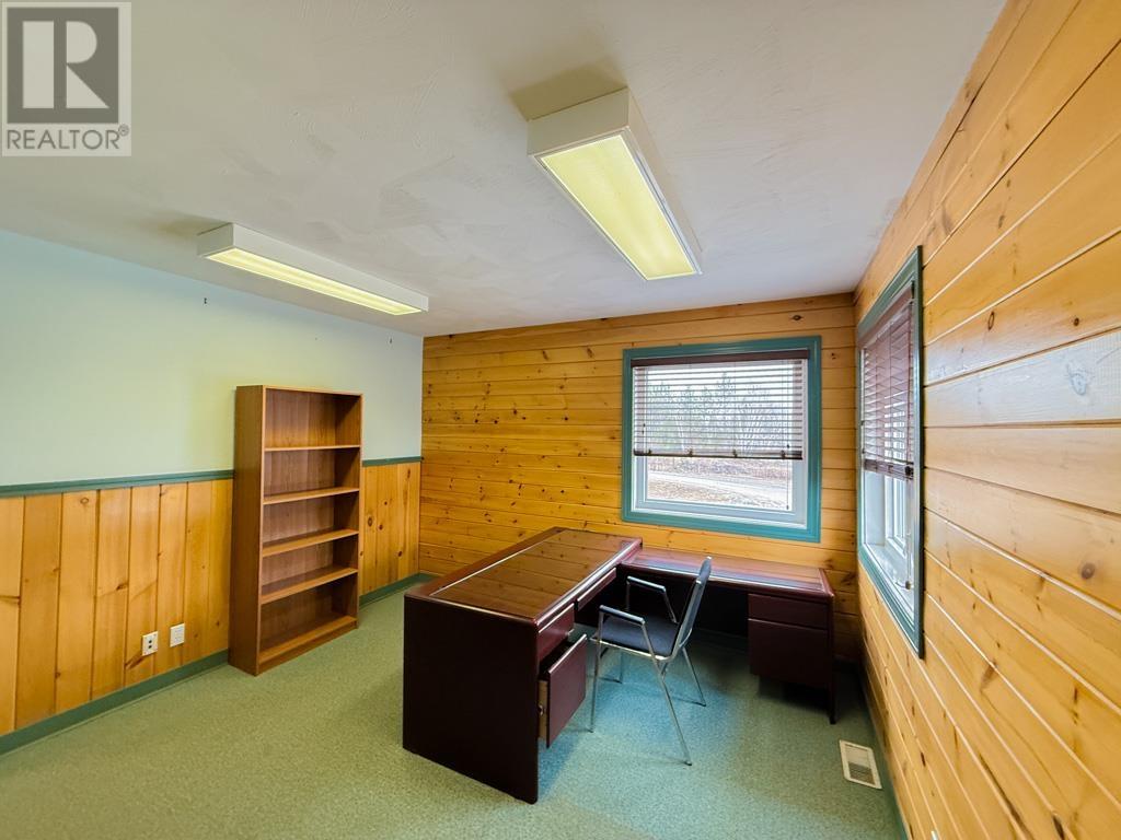 4002 Highway 17 East, Kenora, Ontario  P9N 3X1 - Photo 12 - TB251007