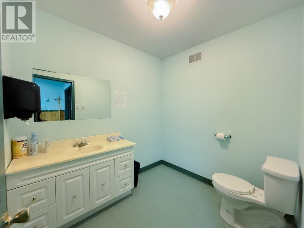 4002 Highway 17 East, Kenora, Ontario  P9N 3X1 - Photo 17 - TB251007