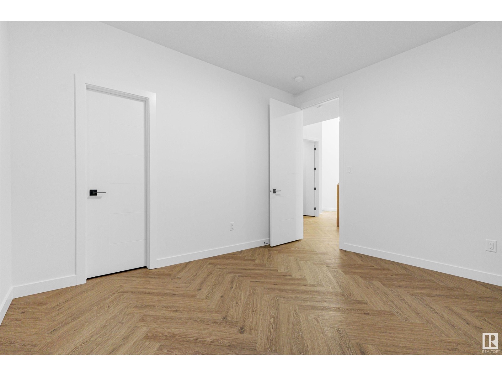 Property at 279 165 AV NE image 5