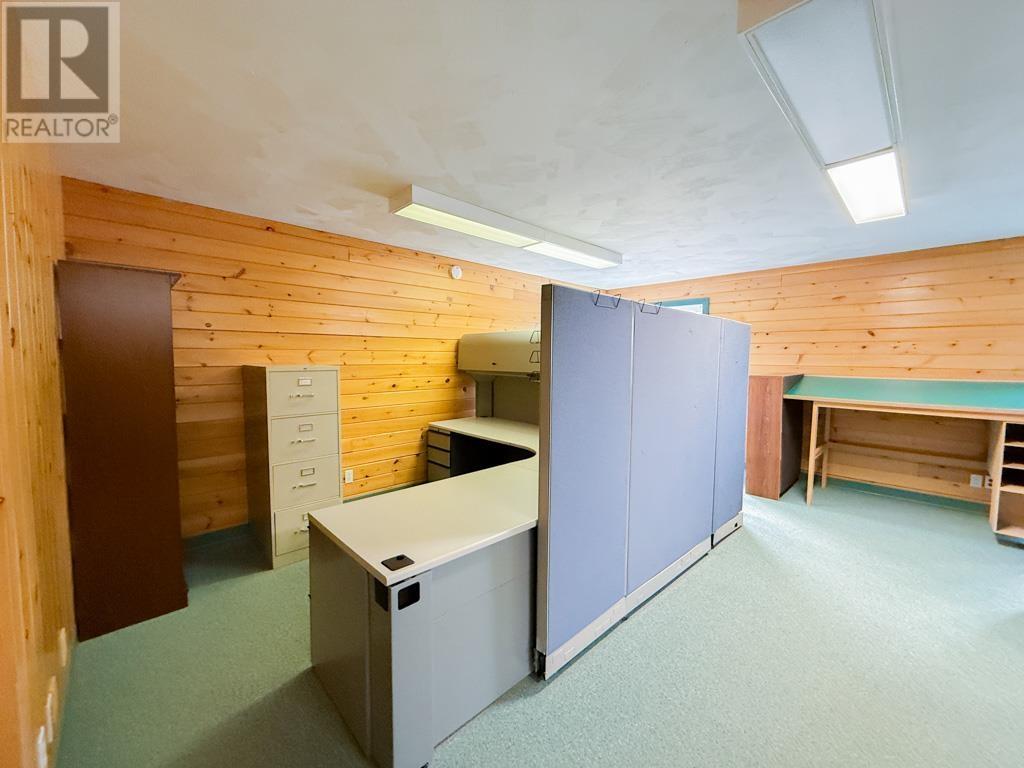 4002 Highway 17 East, Kenora, Ontario  P9N 3X1 - Photo 9 - TB251007