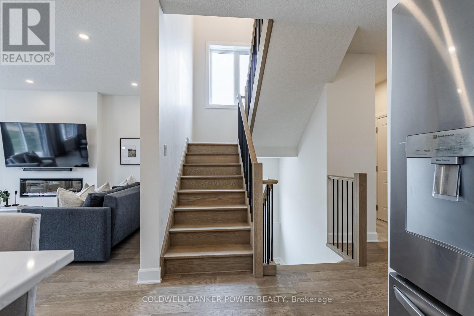 4071 Big Leaf Trail, London South, Ontario  N6P 1H5 - Photo 22 - X12126881