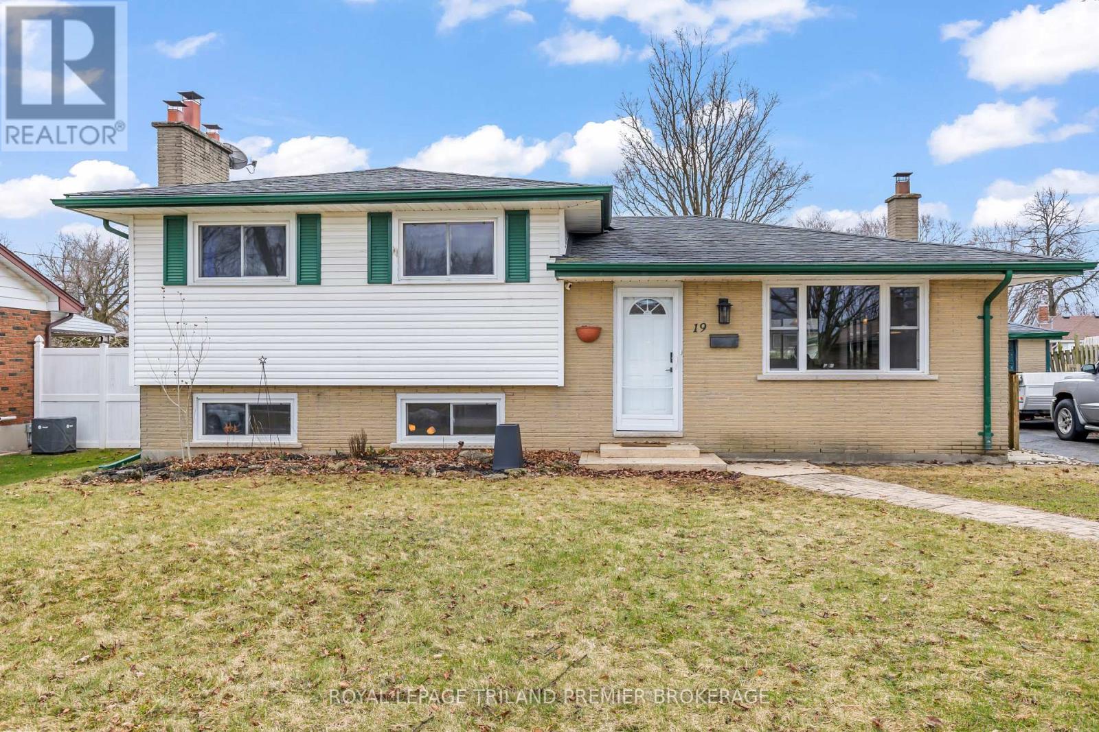 19 CURTIS AVENUE, London South, Ontario