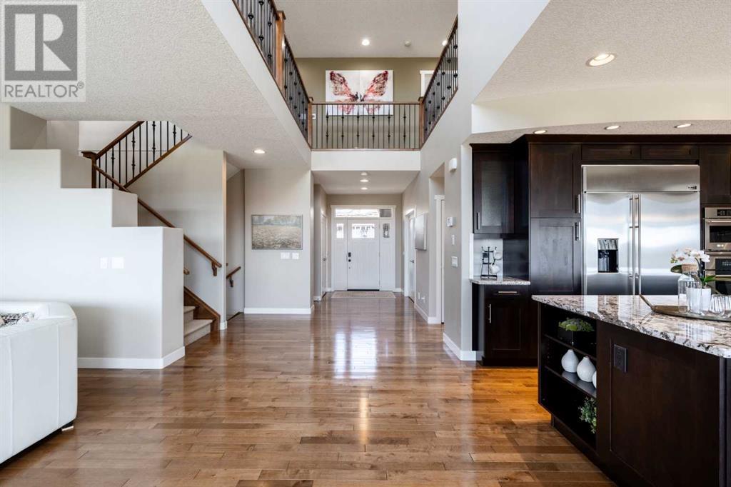 Property at 118 Cranridge Terrace SE image 2