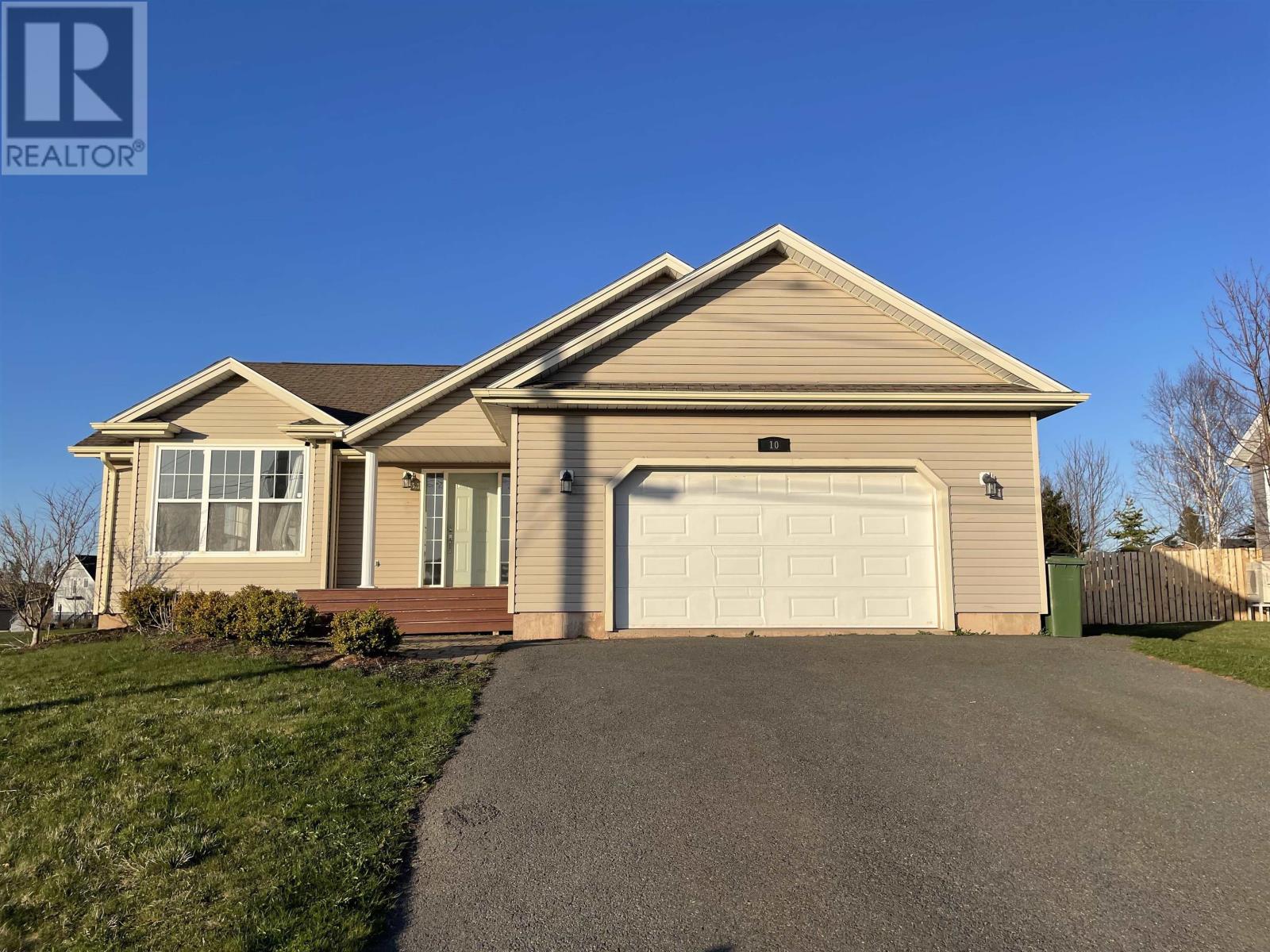 Property at 10 Gordon Gay Drive image 1