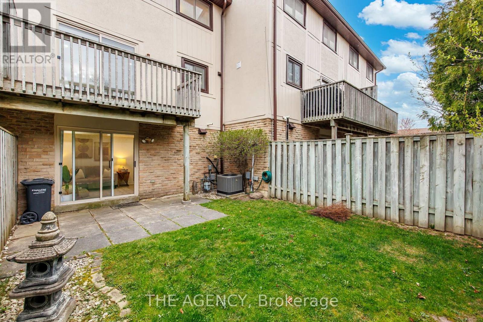 17 - 3345 Silverado Drive, Mississauga (Mississauga Valleys), Ontario  L5A 3Y8 - Photo 30 - W12126592