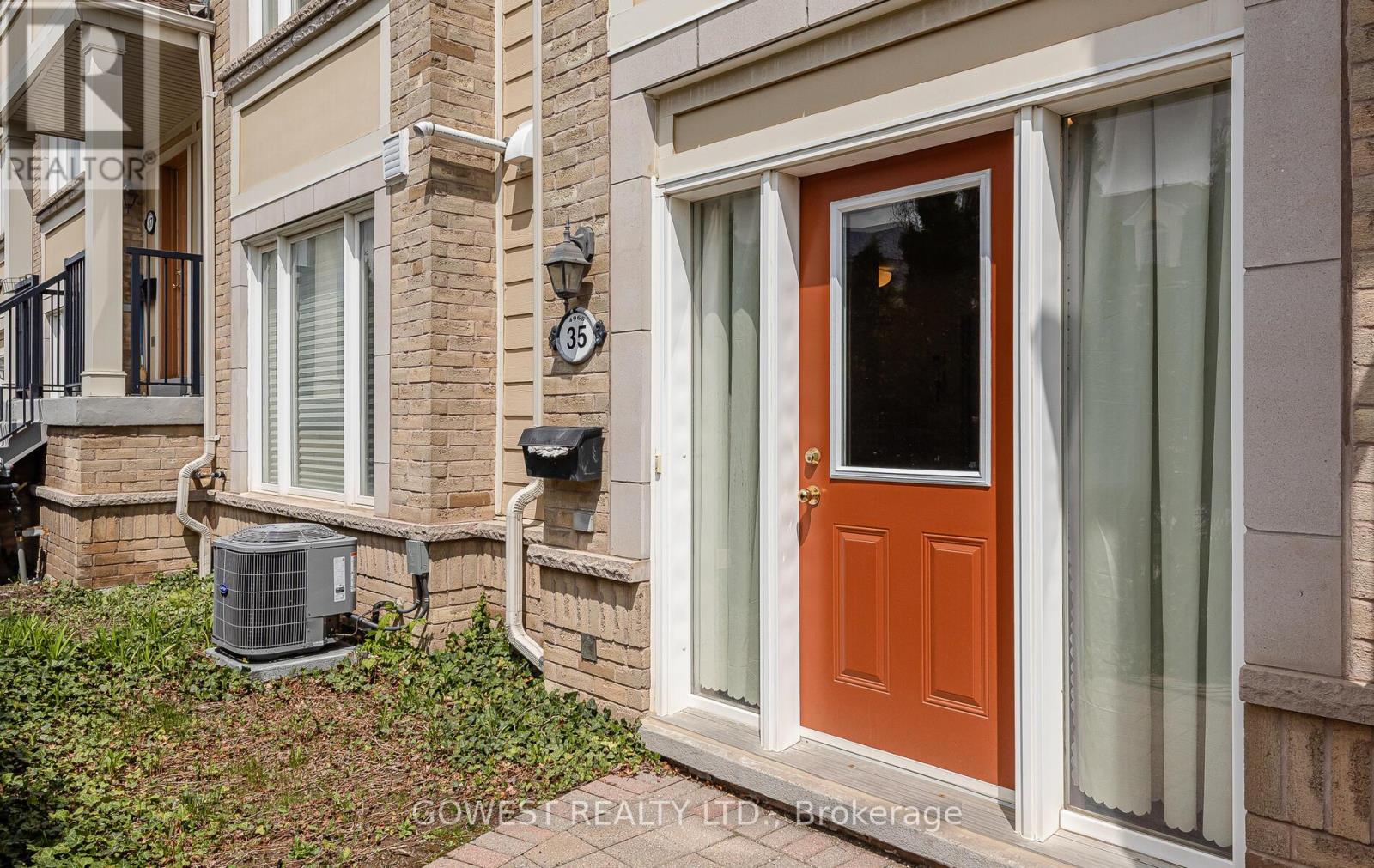 35 - 4965 Southampton Drive, Mississauga, Ontario  L5M 8C8 - Photo 3 - W12126613