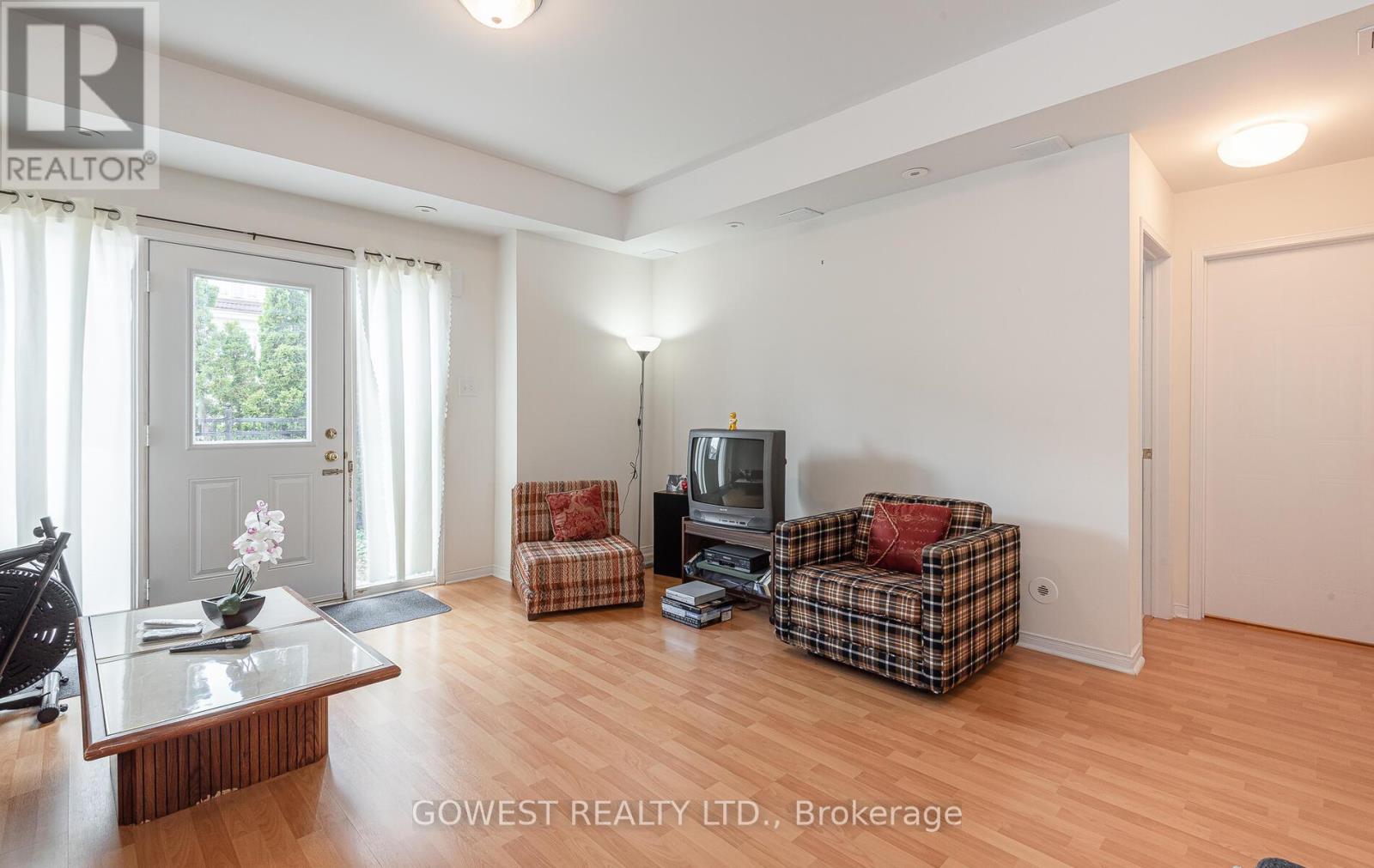 35 - 4965 Southampton Drive, Mississauga, Ontario  L5M 8C8 - Photo 5 - W12126613