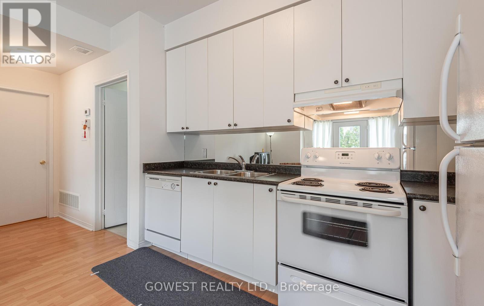 35 - 4965 Southampton Drive, Mississauga, Ontario  L5M 8C8 - Photo 9 - W12126613
