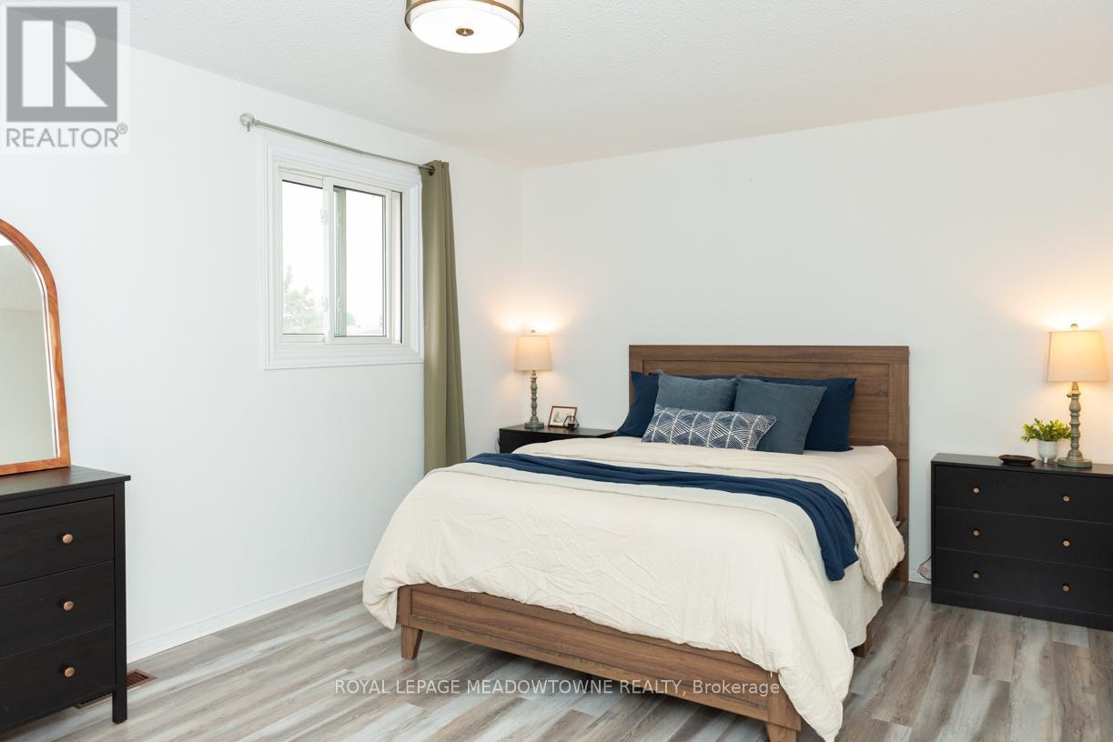 32 Clarridge Court, Brampton (Brampton West), Ontario  L6X 3N5 - Photo 16 - W12126622