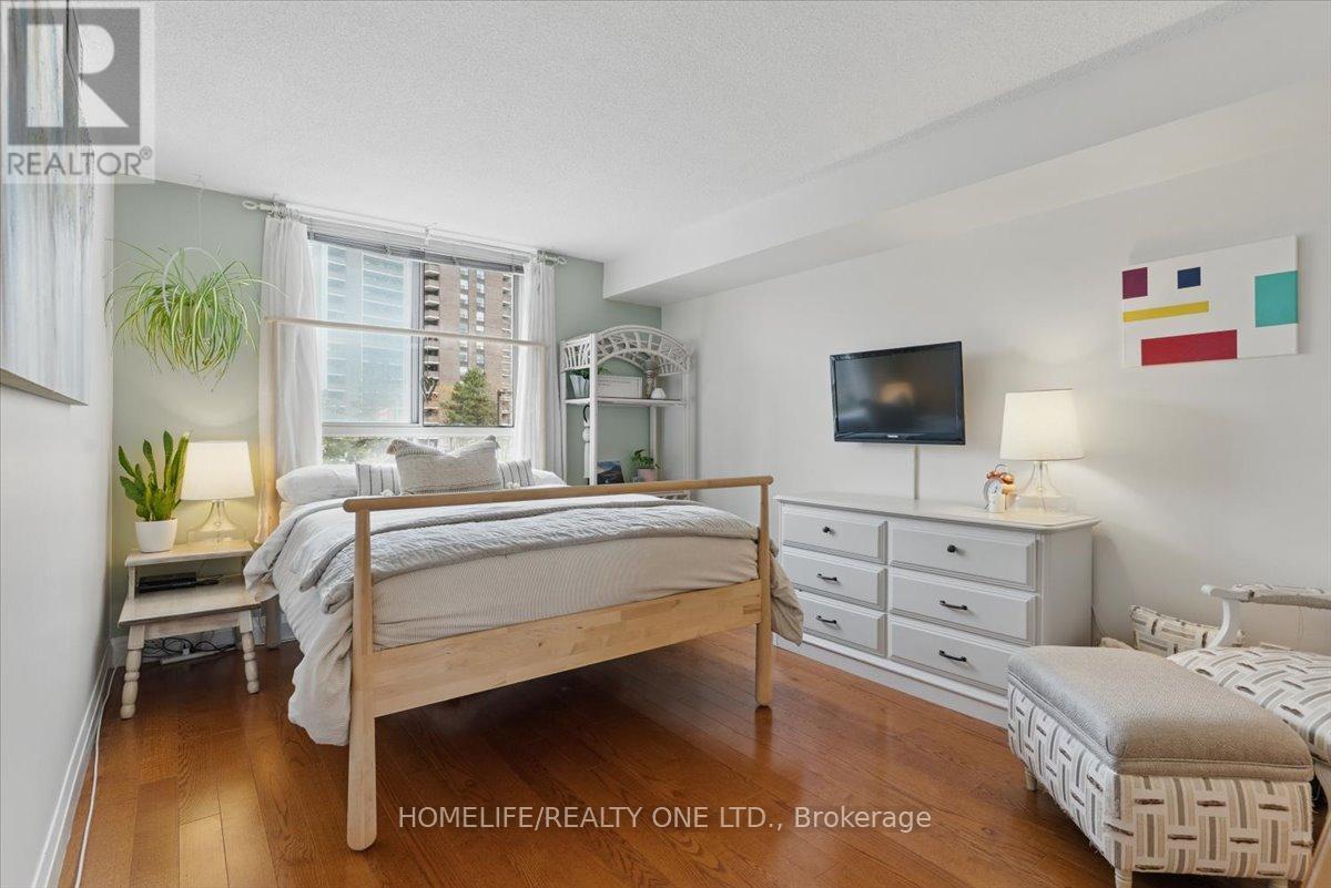 218 - 1485 Lakeshore Road E, Mississauga, Ontario  L5E 3G2 - Photo 10 - W12126638