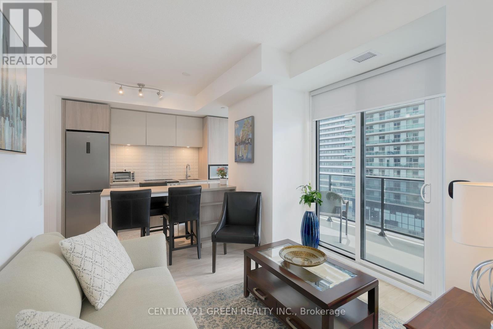 708 - 70 Annie Craig Drive, Toronto, Ontario  M8V 0G2 - Photo 11 - W12126661