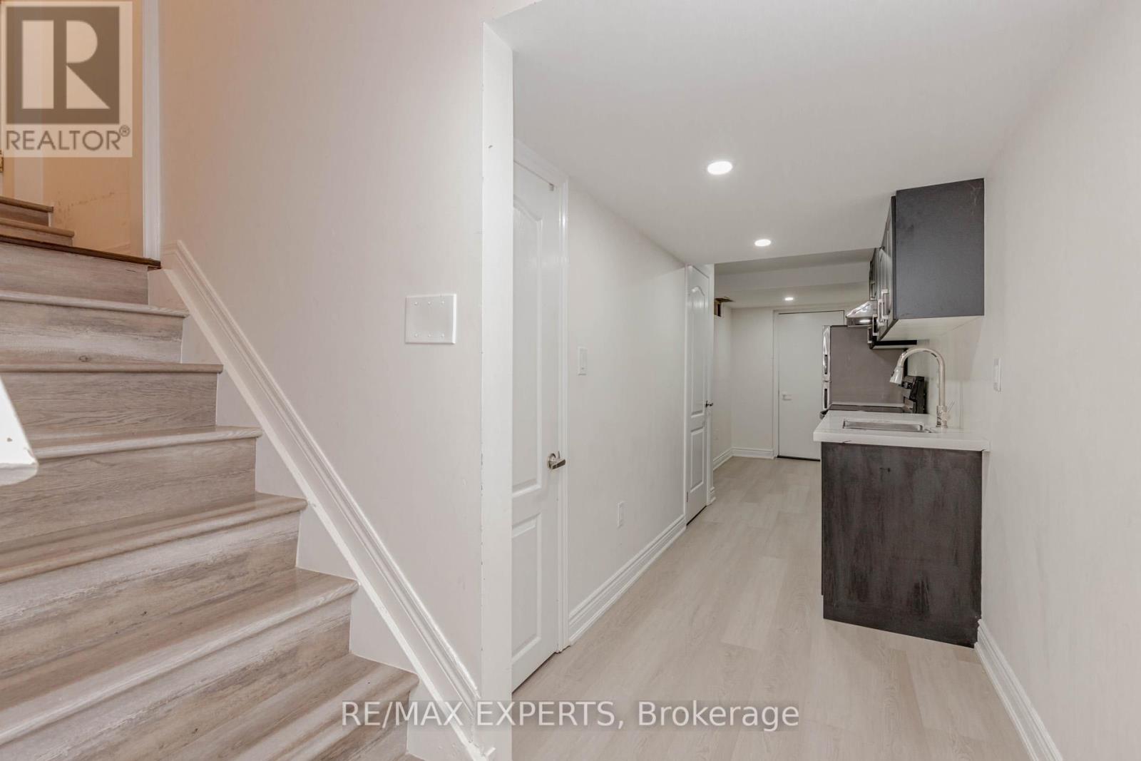 Bsmt - 587 Grant Way, Milton, Ontario  L9T 0W1 - Photo 6 - W12126732
